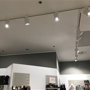 Koala Shoes, dettaglio faretti