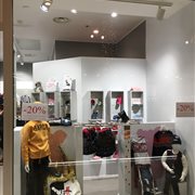 Koala Shoes, vetrina